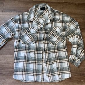 Medium sized flannel jacket